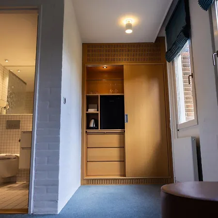 弗雷德里克六世酒店 4*