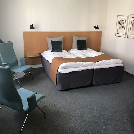 弗雷德里克六世酒店 4*