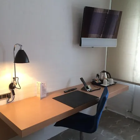 弗雷德里克六世酒店