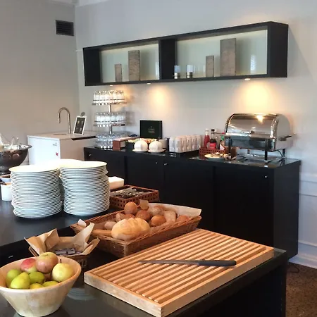 弗雷德里克六世酒店 4* 欧登塞