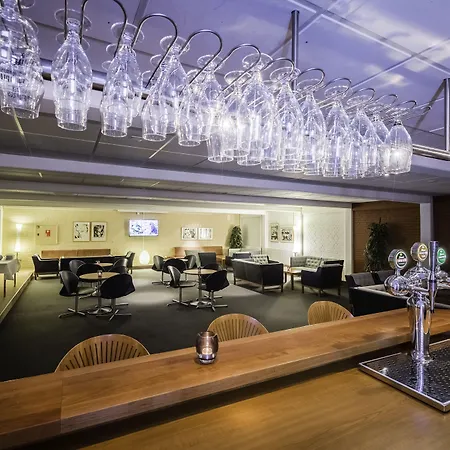 弗雷德里克六世酒店 4* 欧登塞