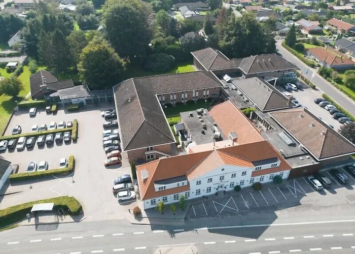 Hotell Frederik Vi's 4*